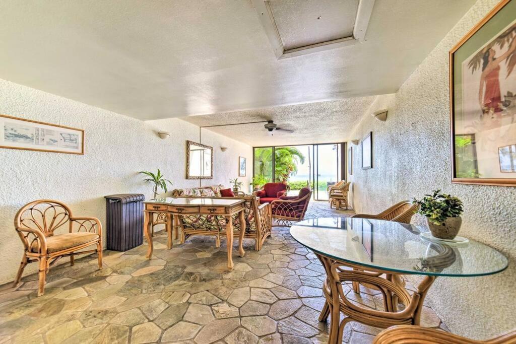 Stunning Maui Direct Ocean Front On The Beach, Walk To Beach From Condo, Watch Turtles, Whales, Ac In All Rooms Ocean View Pool And Spa Wailuku Екстериор снимка