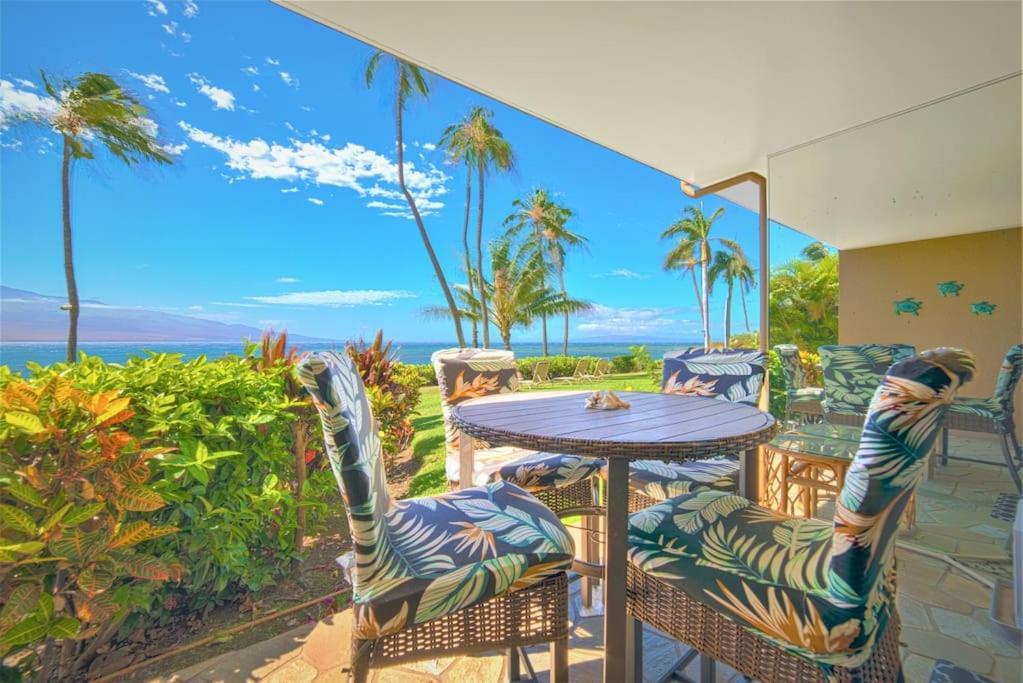 Stunning Maui Direct Ocean Front On The Beach, Walk To Beach From Condo, Watch Turtles, Whales, Ac In All Rooms Ocean View Pool And Spa Wailuku Екстериор снимка