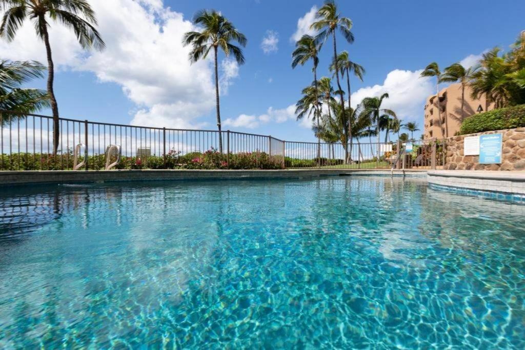 Stunning Maui Direct Ocean Front On The Beach, Walk To Beach From Condo, Watch Turtles, Whales, Ac In All Rooms Ocean View Pool And Spa Wailuku Екстериор снимка
